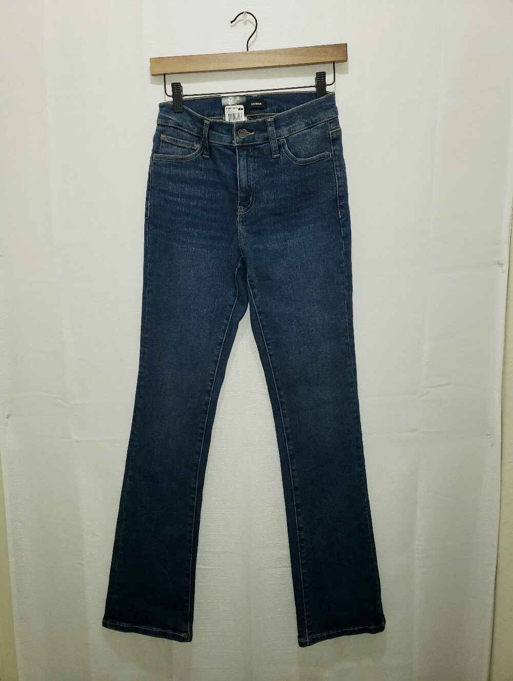 Express Jeans - Picture 2 of 8